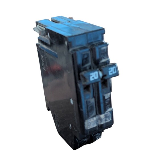 Challenger A2020 Type A 1 Pole Twin Tandem 20 Amp Circuit Breaker Plug In - Picture 1 of 6